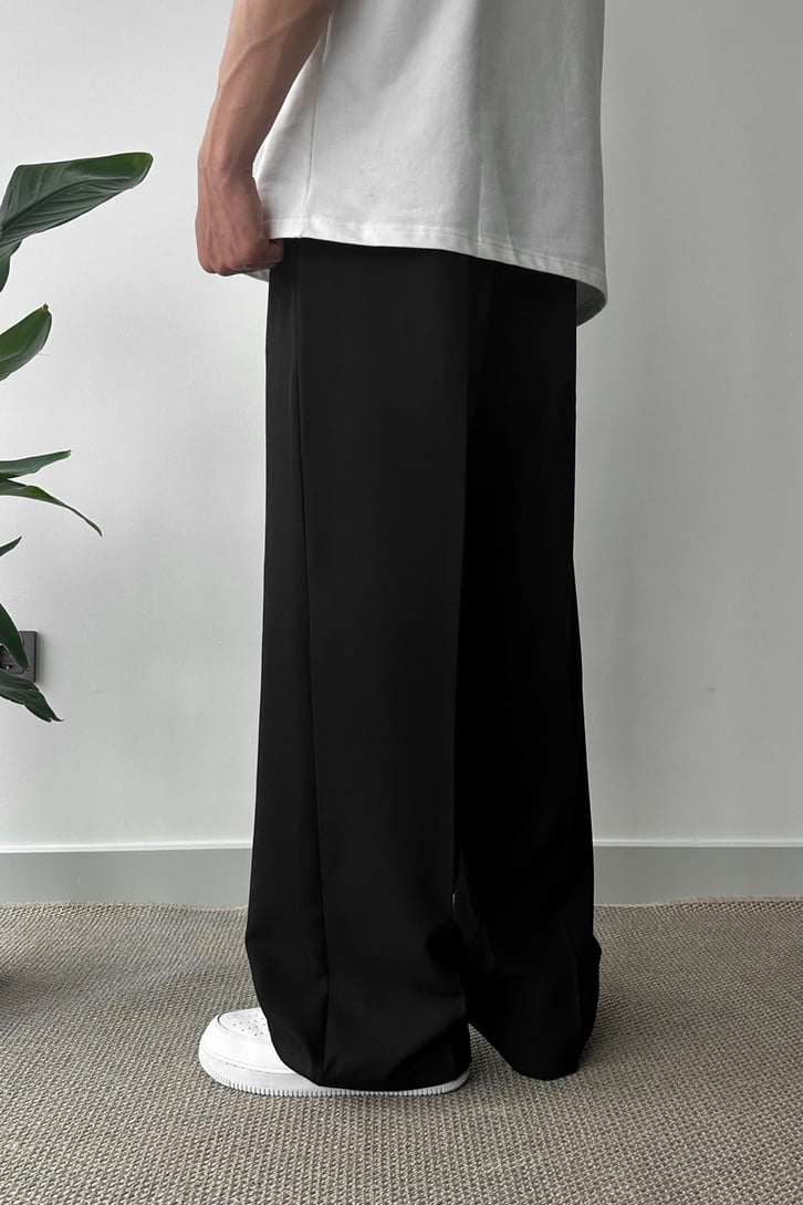 Basic Siyah Kumaş Pantolon