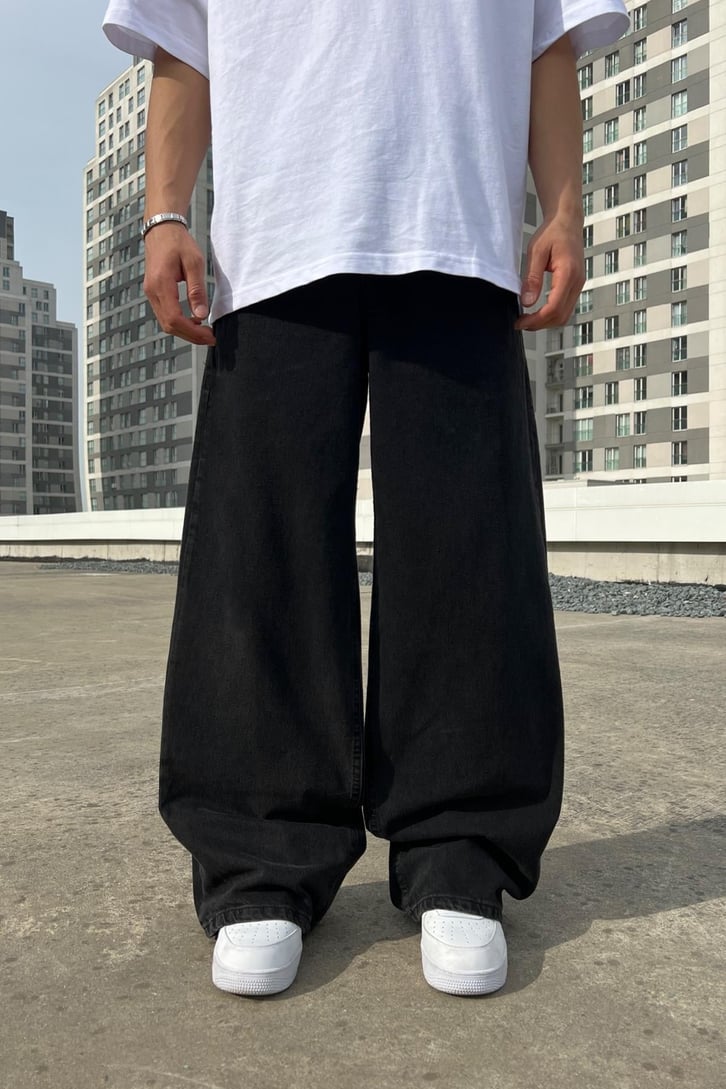 Basic Siyah Super Baggy Jean