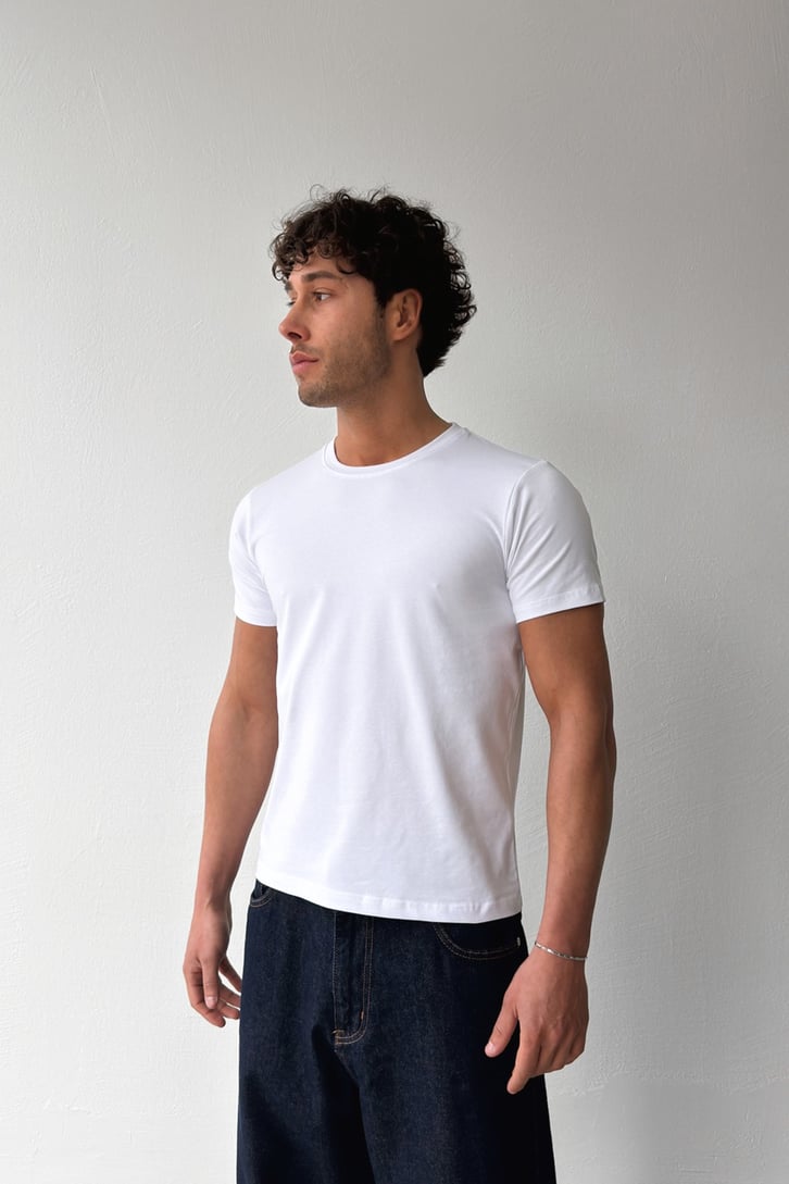 Basic Slim Fit Tişört