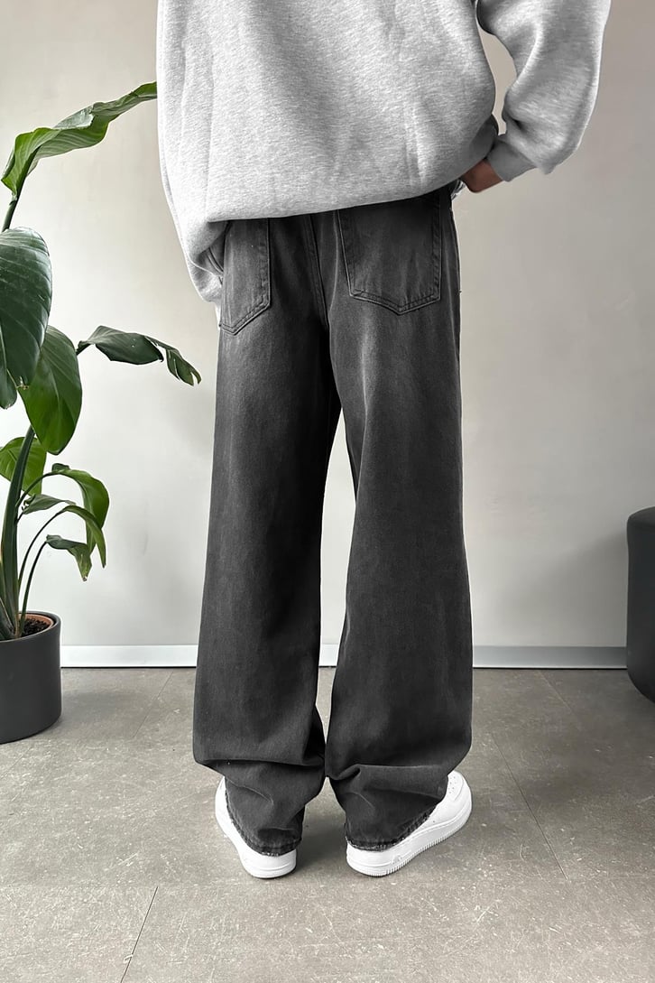 Basic Super Baggy Jean
