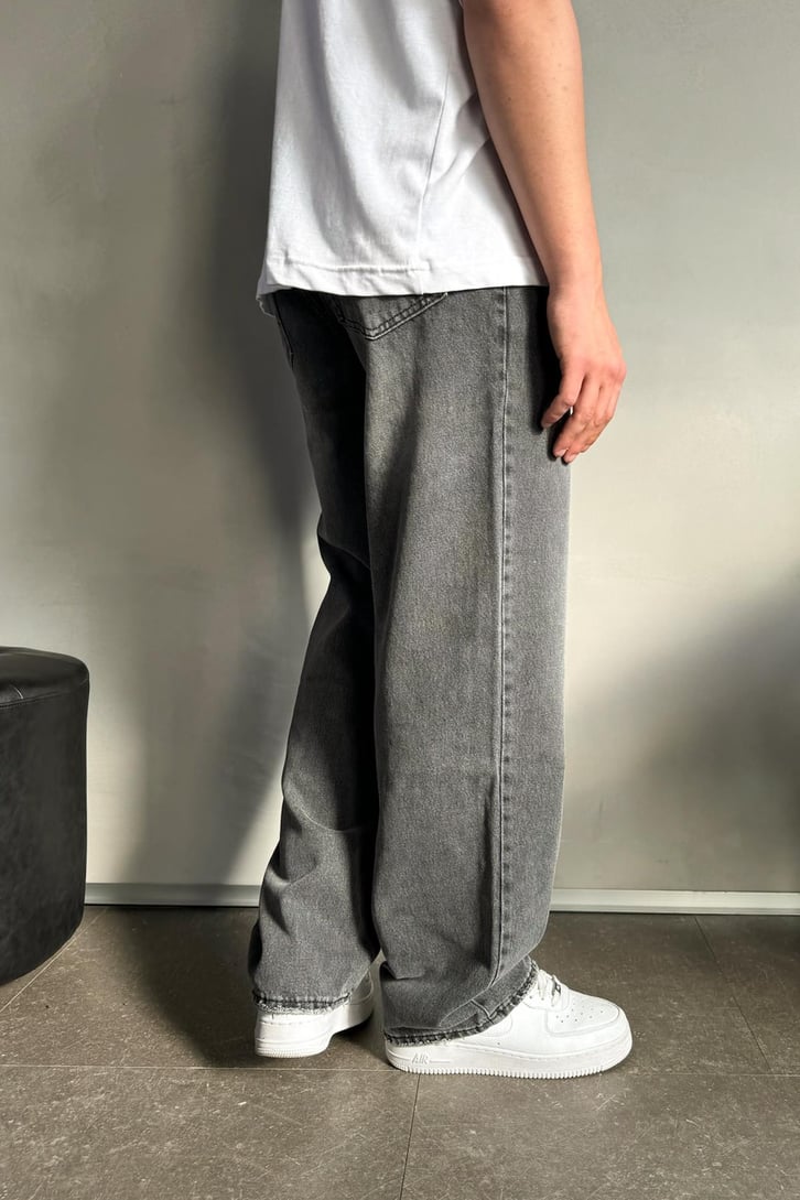 Basic Super Baggy Jean