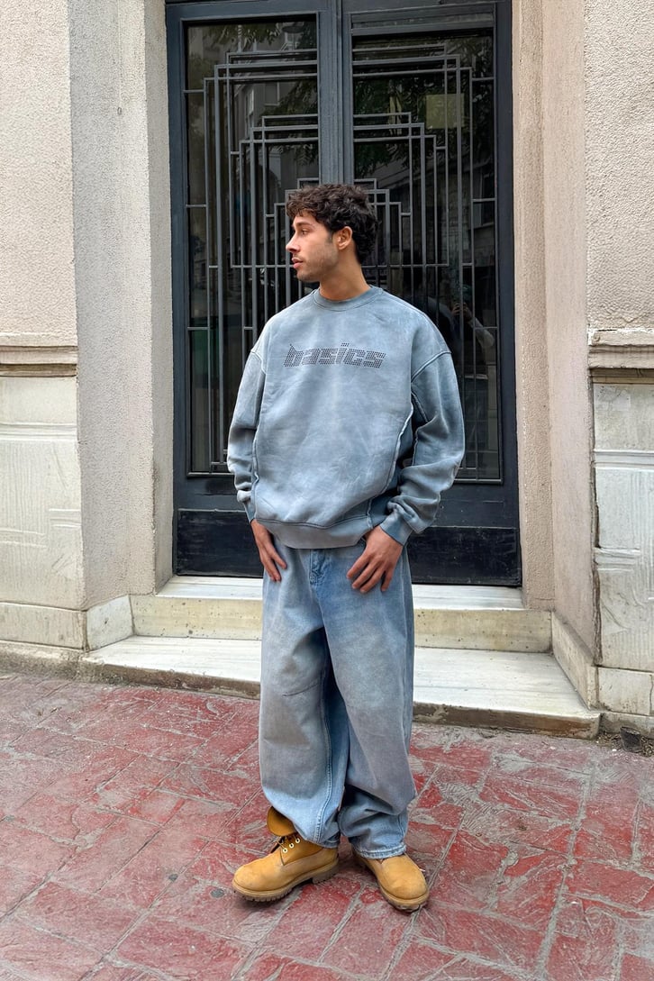 Basic Taş Nakışlı Sweatshirt