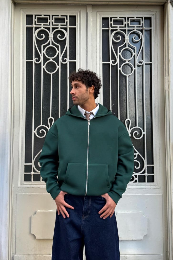 Basic Zip Hoodie