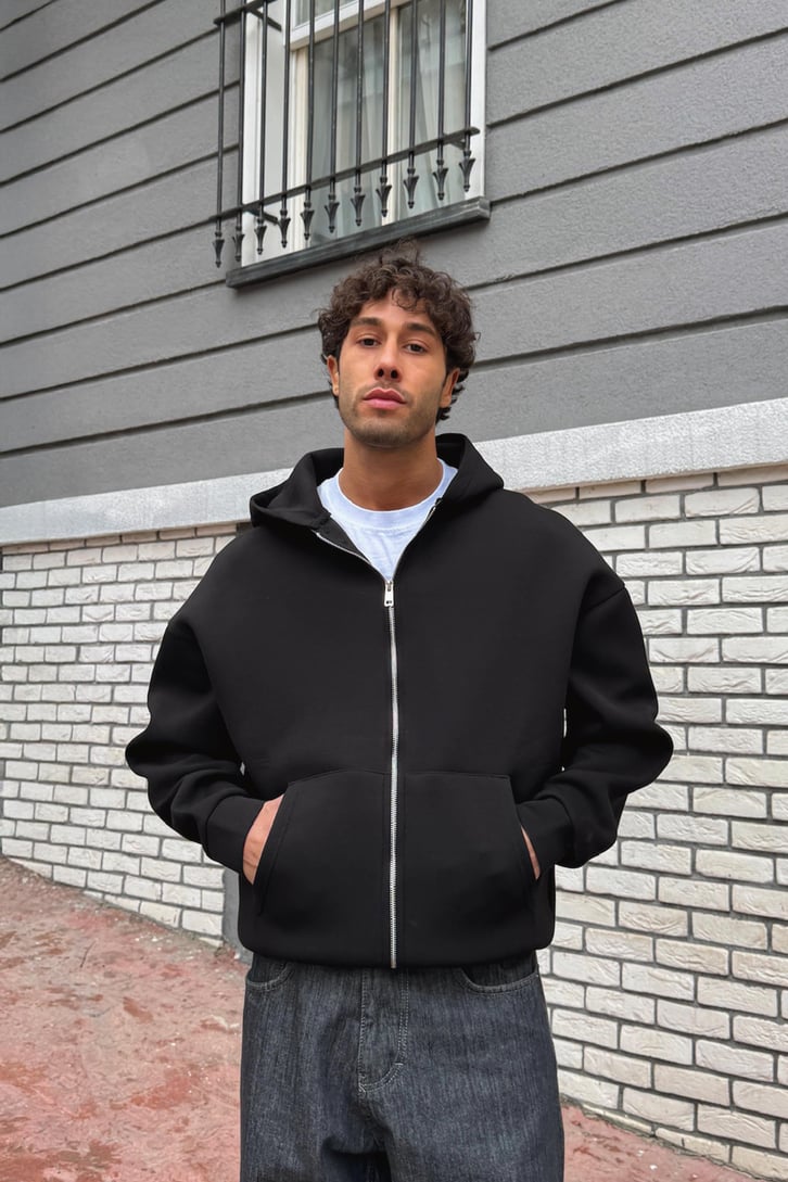 Basic Zip Hoodie