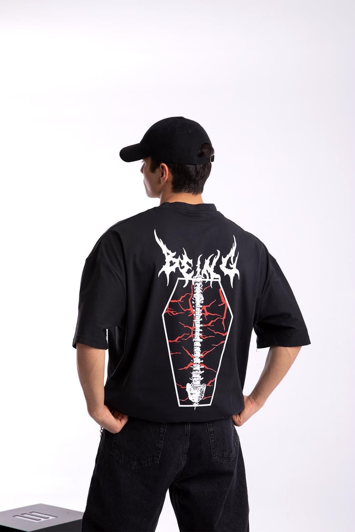 Being Sırt Baskılı Siyah Oversize Tshirt