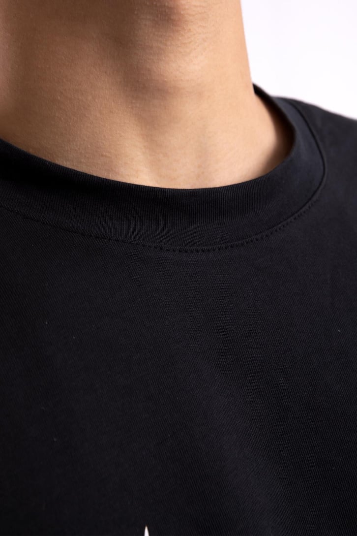 Being Sırt Baskılı Siyah Oversize Tshirt