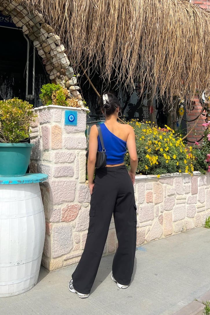Bel Detay Tek Omuz Crop