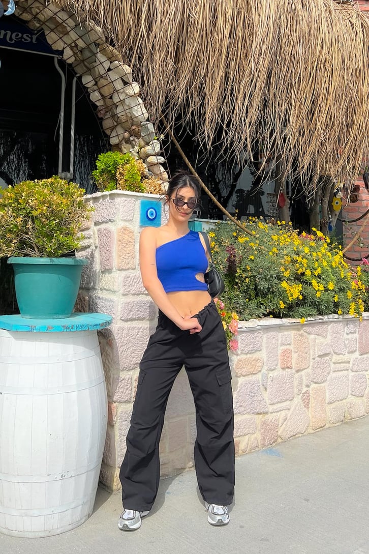 Bel Detay Tek Omuz Crop