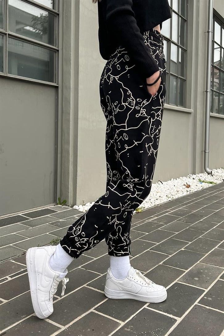 Bel Lastikli Desenli Siyah Eşofman Altı