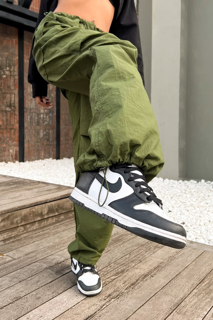 Bel Lastikli Krem Baggy Pantolon