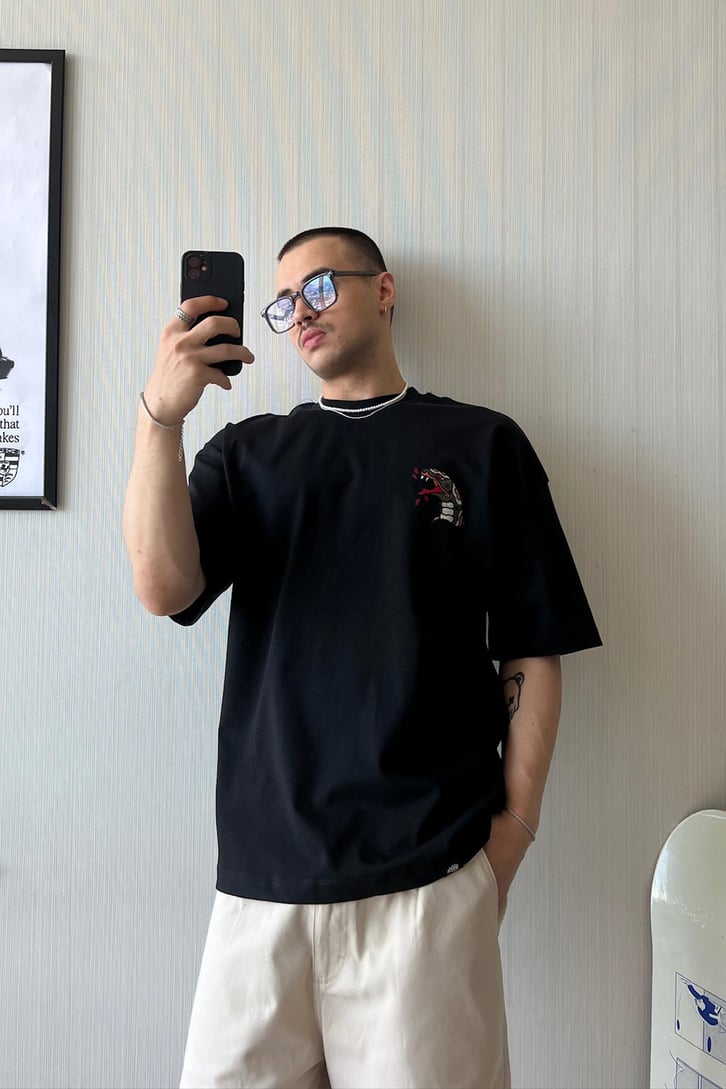 Bloody Snake Nakışlı Oversize Tişört