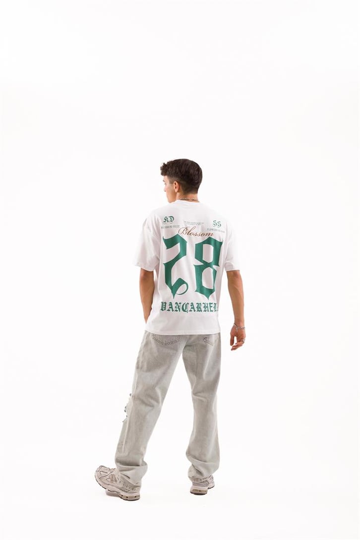 Blossom 28 Baskılı Beyaz Oversize Tişört