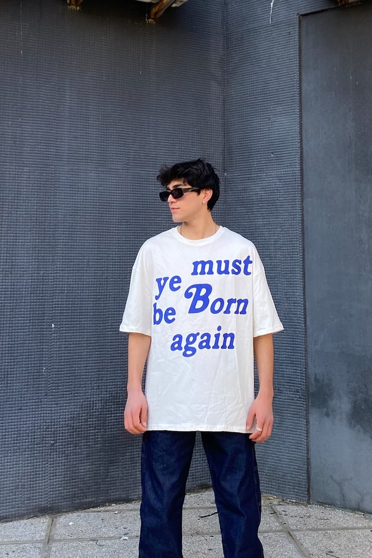 Born Be Again Oversize Beyaz Tshirt