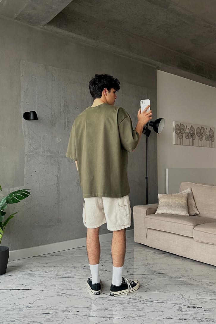 Born Raesed Baskılı Haki Oversize Tişört