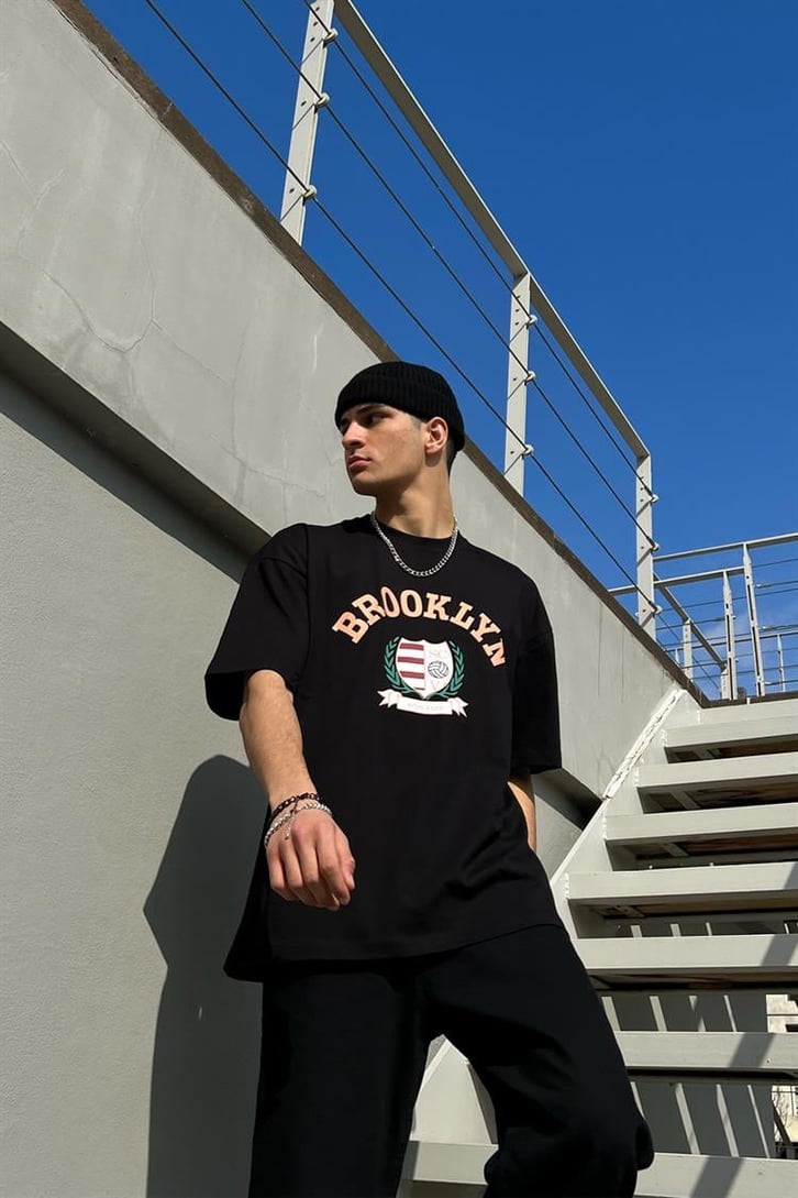 Brooklyn Baskılı Siyah Oversize Tişört