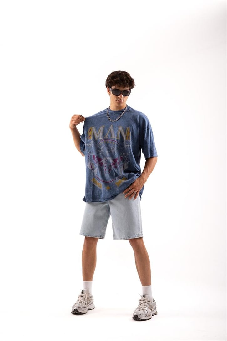 Butterfly Baskılı Mavi Acid Wash Oversize Tişört