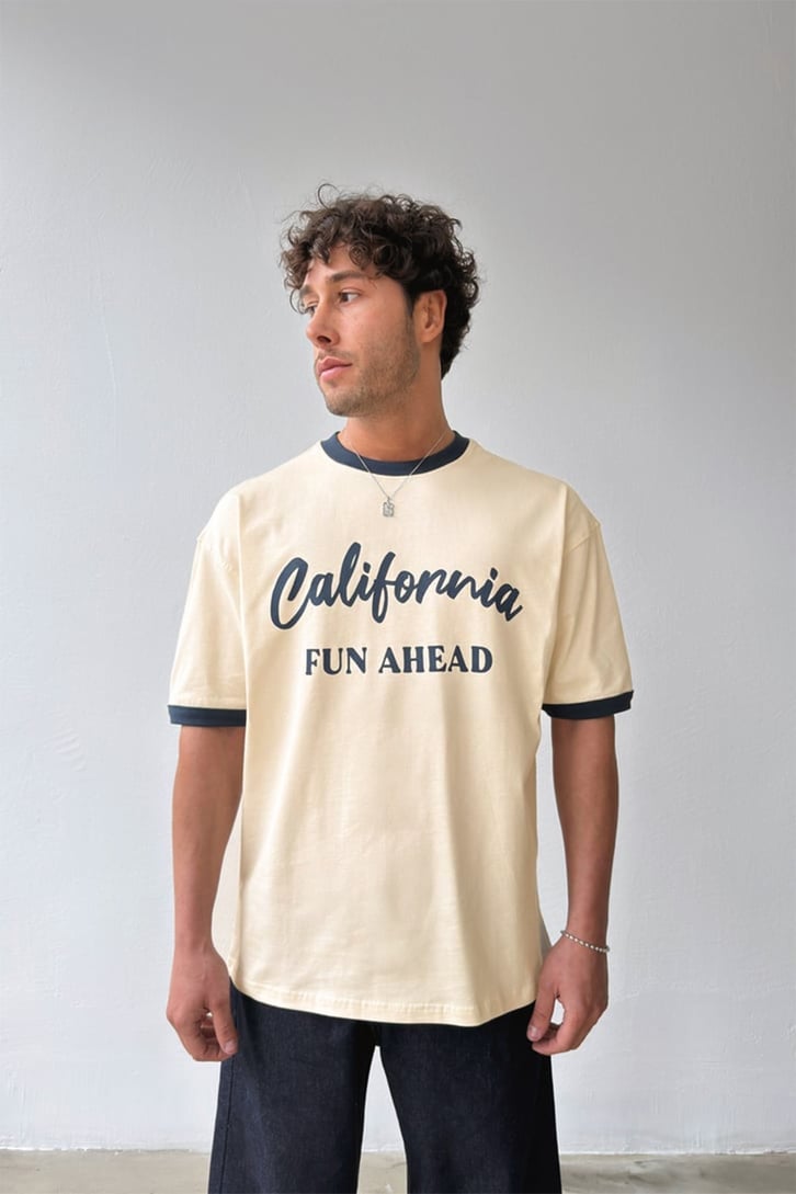 California Baskılı Tişört
