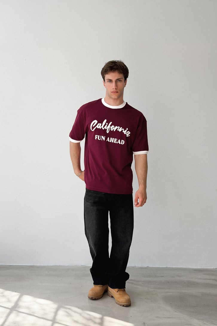 California Baskılı Tişört