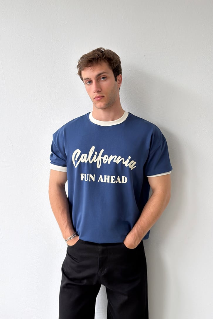 California Baskılı Tişört