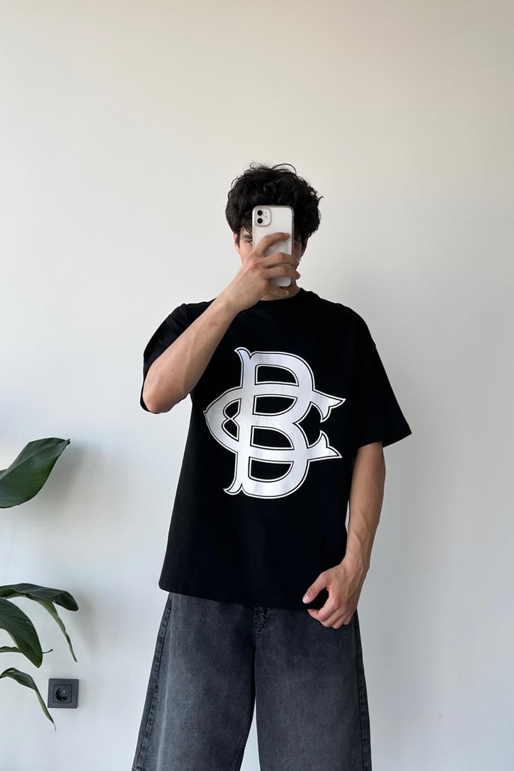 Cb Baskılı Siyah Oversize Tişört