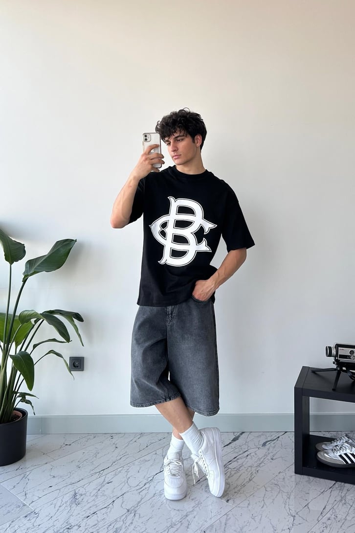 Cb Baskılı Siyah Oversize Tişört