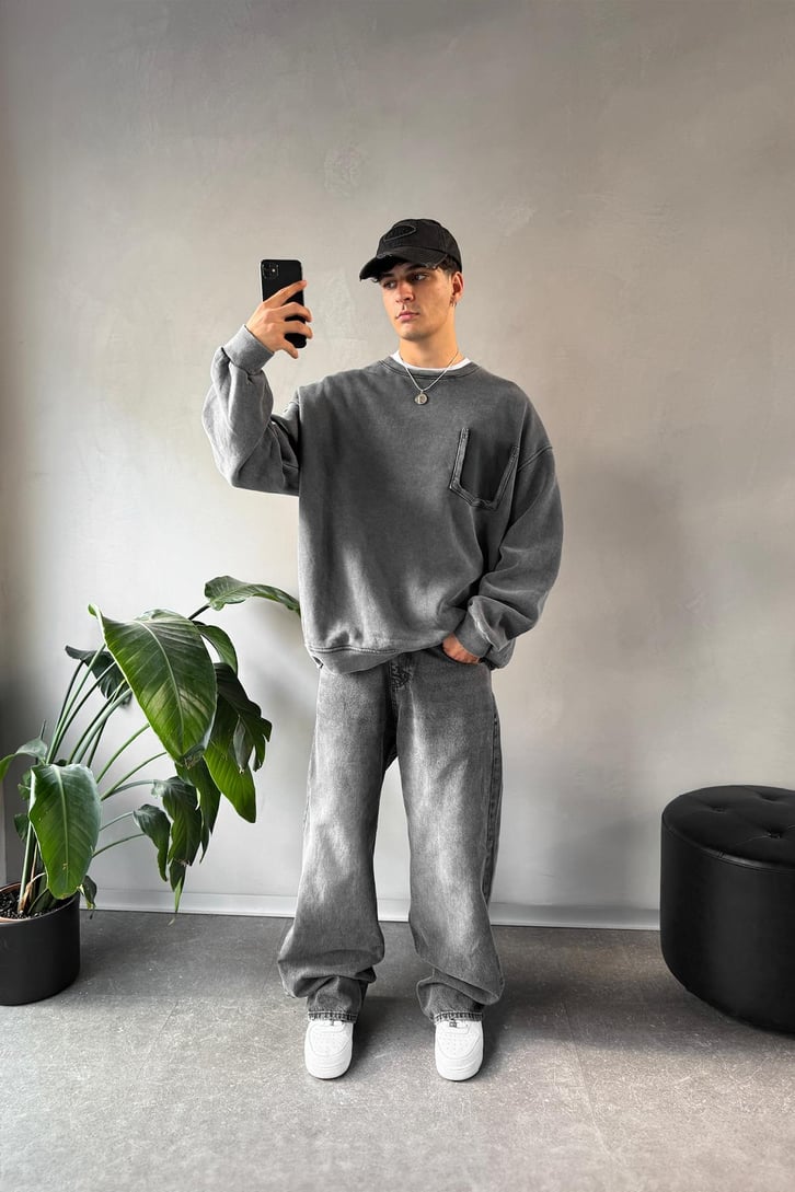 Cep Detay Bisiklet Yaka Sweatshirt