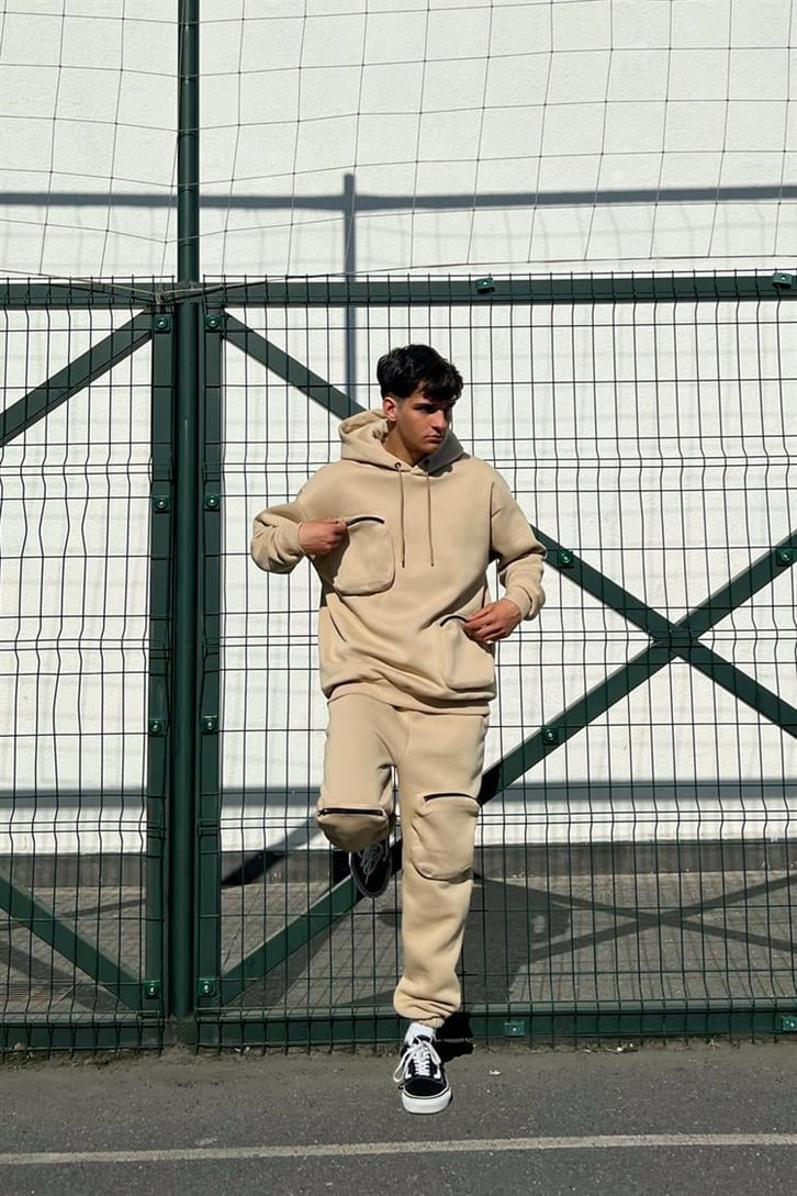 Cep Detaylı Bej Eşofman Takım