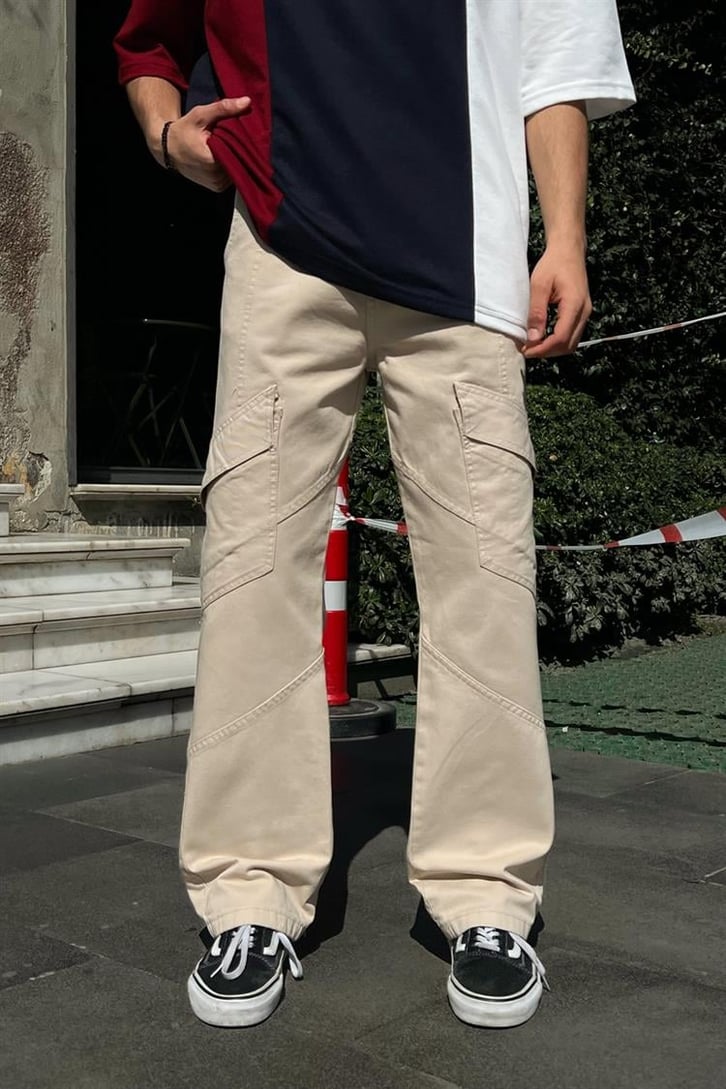 Cep Detaylı Bej Regular Fit Kargo Pantolon