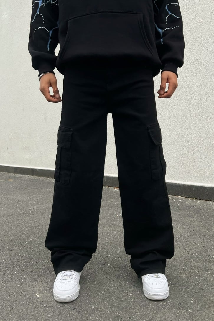Cep Detaylı Siyah Baggy Jean