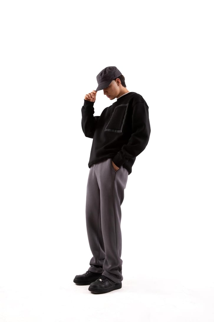 Cep Detaylı Siyah Oversize Sweatshirt