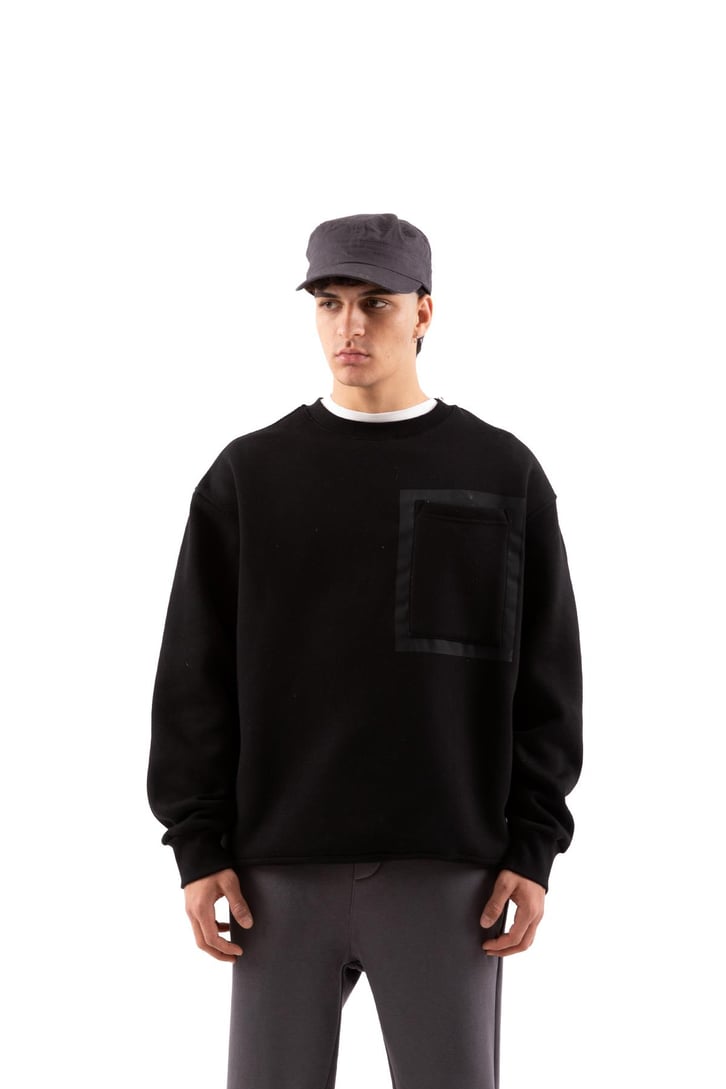 Cep Detaylı Siyah Oversize Sweatshirt