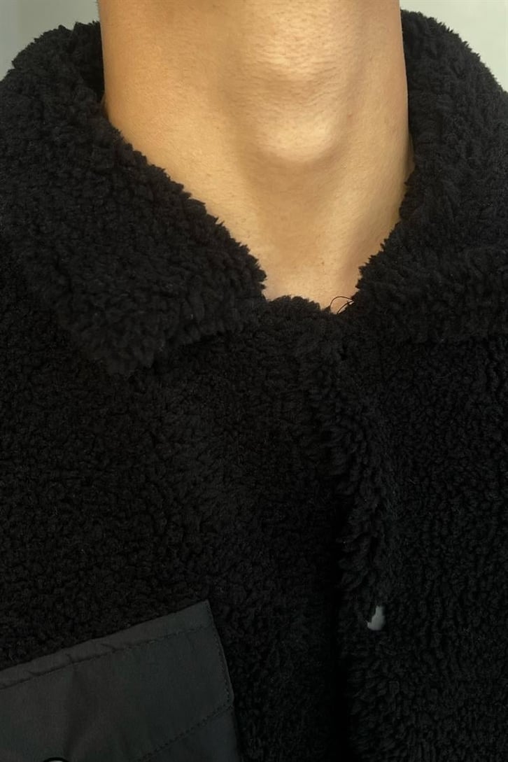 Cepli Siyah Peluş Ceket