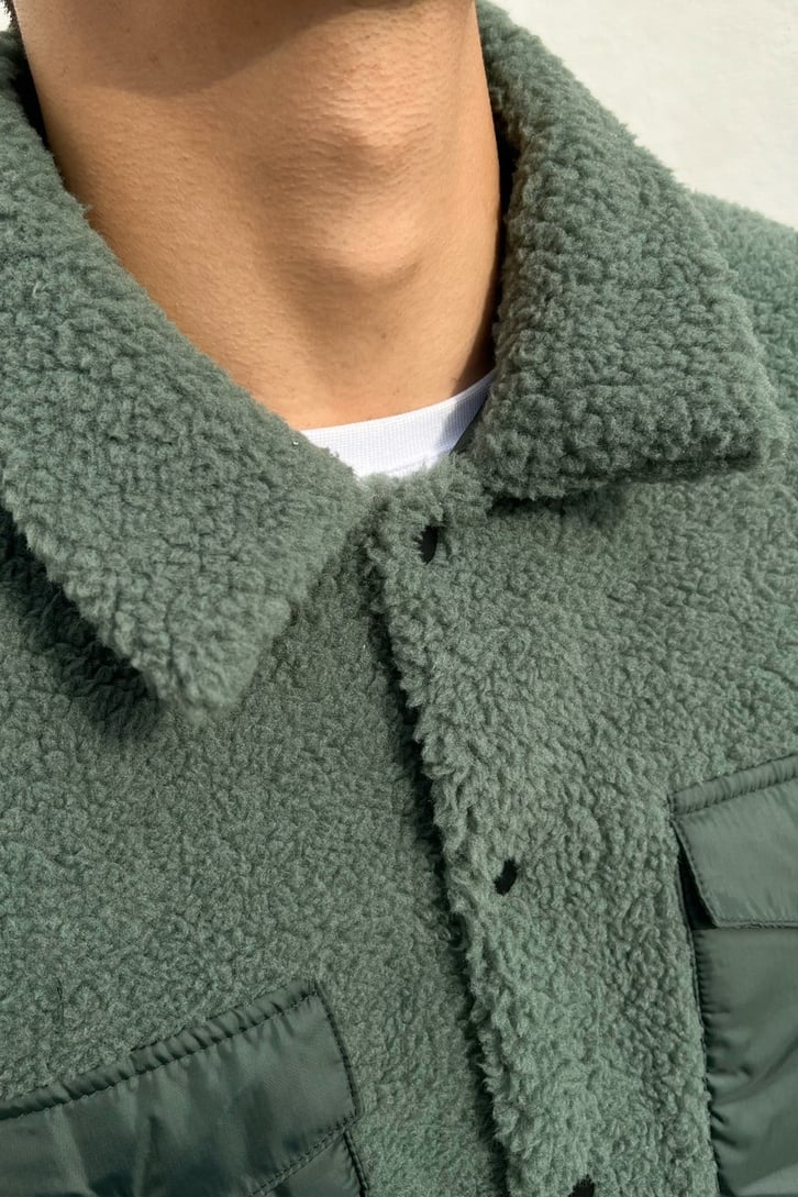 Cepli Yeşil Peluş Ceket