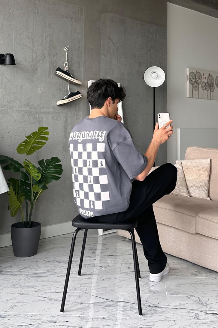 Chess Baskılı Siyah Oversize Tişört