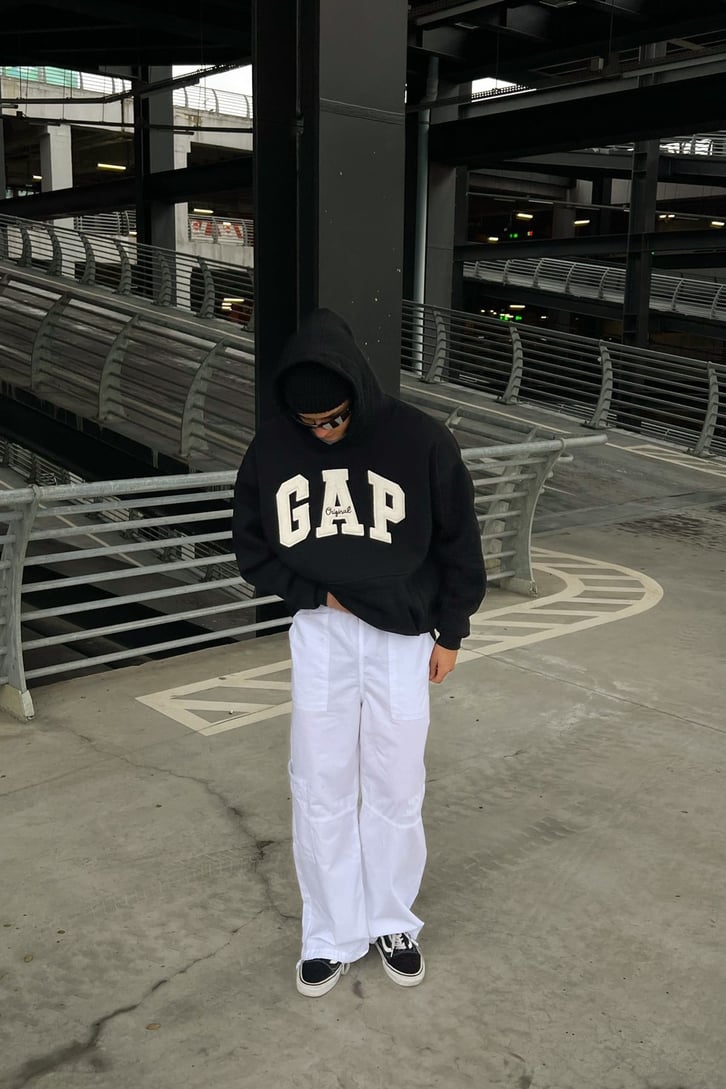 Chest Logo Nakışlı Oversize Hoodie