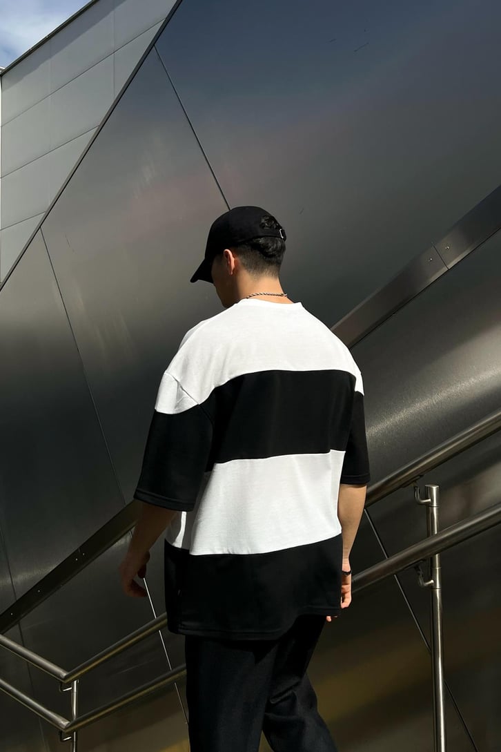 Chest Logo Nakışlı Oversize Tshirt
