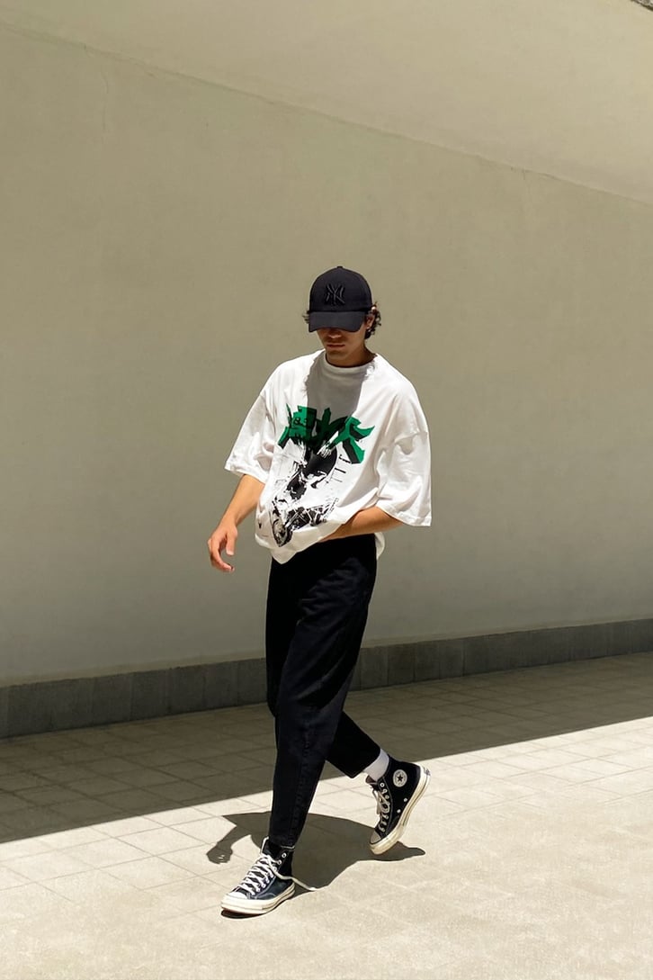 Chinese Letter Baskılı Ekru Oversize Tshirt