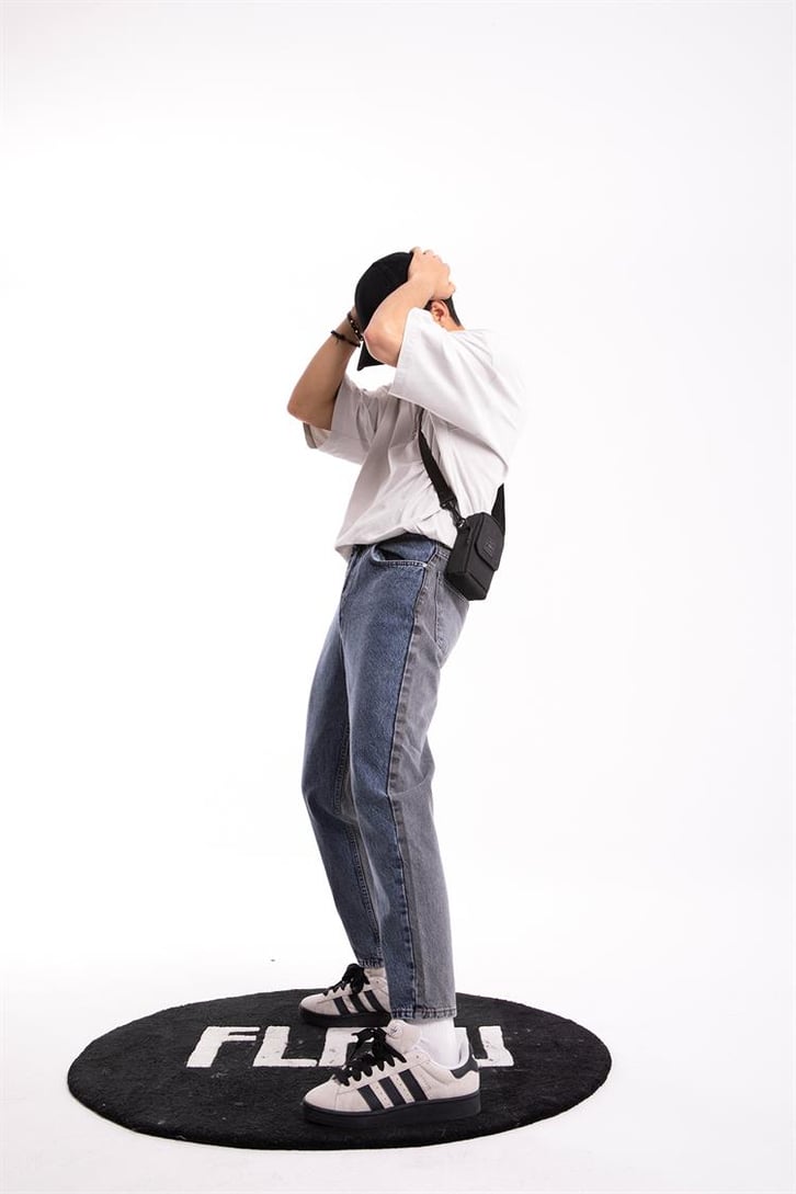 Çift Renkli Koyu Mavi Mom Fit Jean