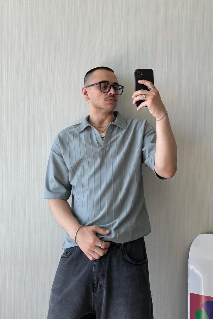 Çizgi Dokulu Oversize Polo Yaka Tişört
