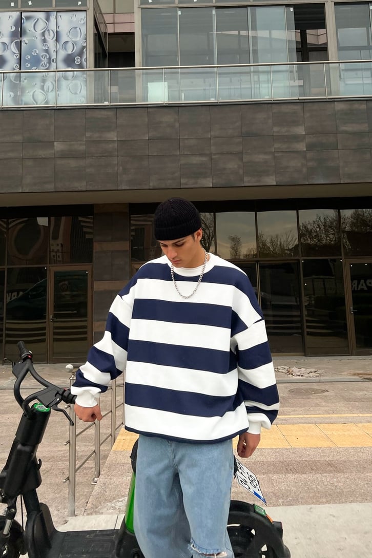 Çizgili Lacivert Oversize Sweatshirt