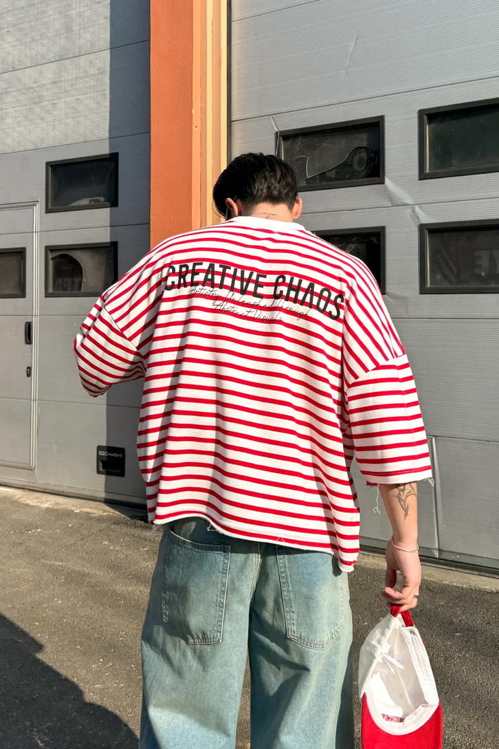 Creative Chaos Baskılı Çizgili  Oversize Tişört