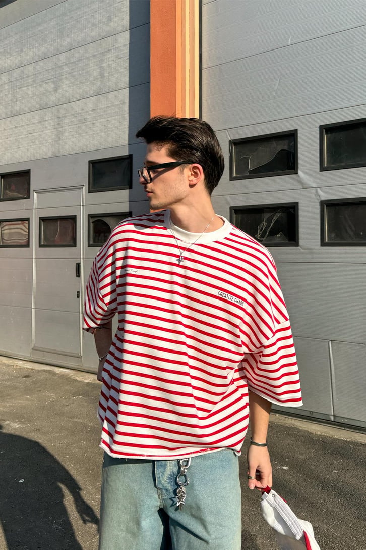 Creative Chaos Baskılı Çizgili  Oversize Tişört