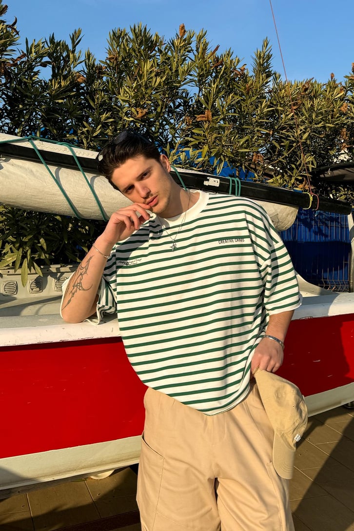 Creative Chaos Baskılı Çizgili  Oversize Tişört