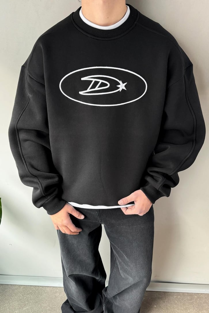 D logo Nakışlı  Bisiklet Yaka Sweatshirt