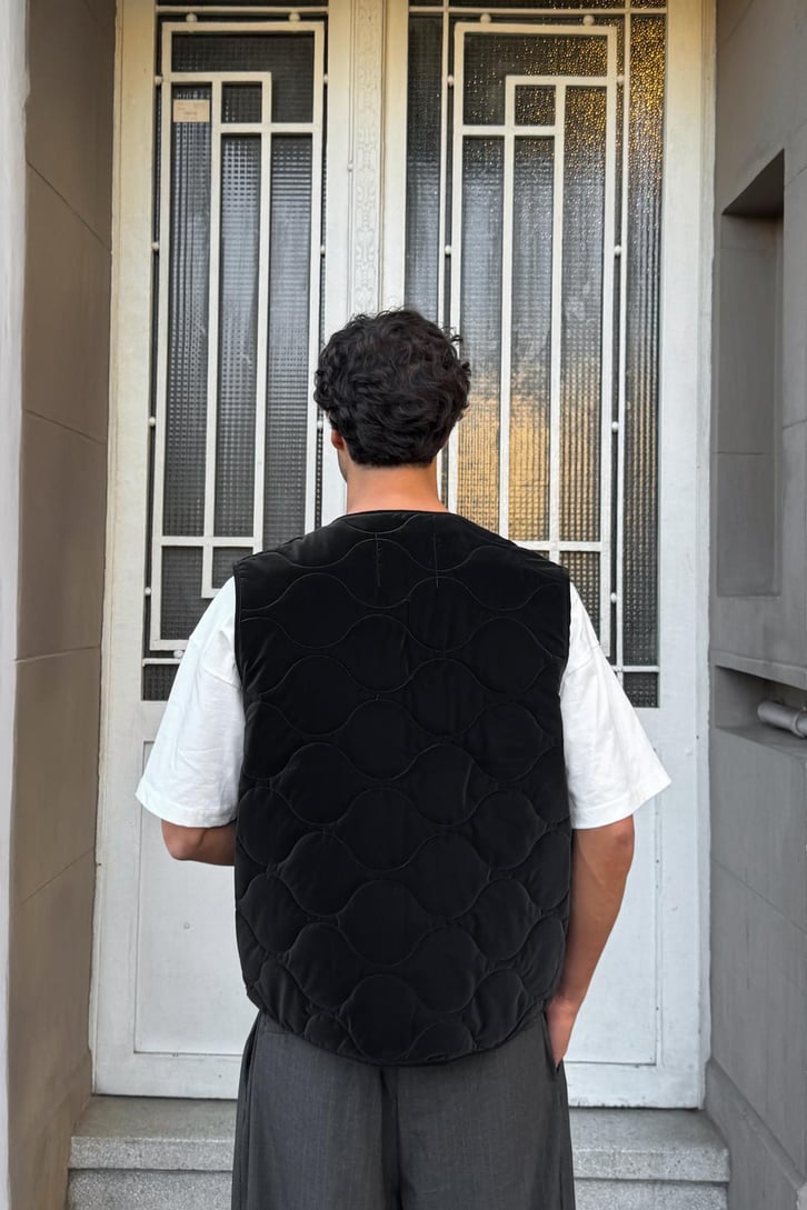Dad Nakışlı Kapitone Yelek