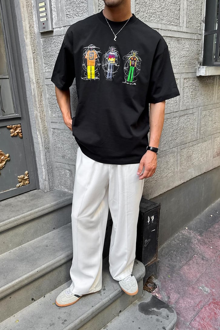 Different Aura Nakışlı Oversize Tişört