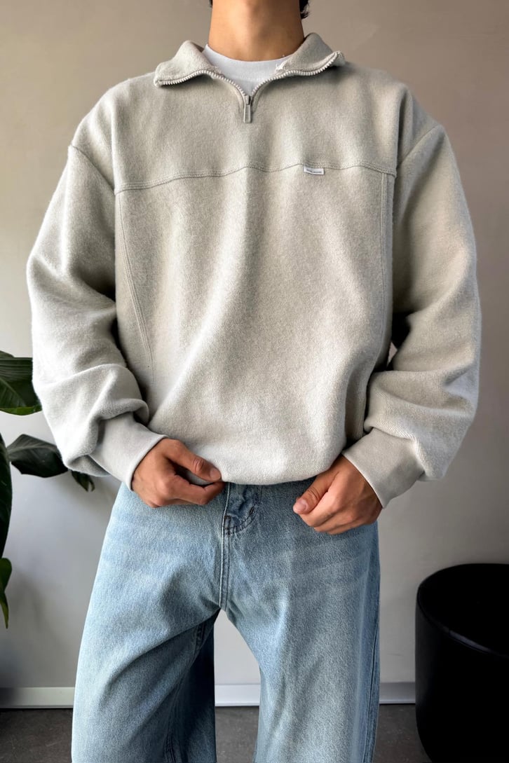 Dik Yaka Halt Zip Şardonlu Kumaş Sweatshirt