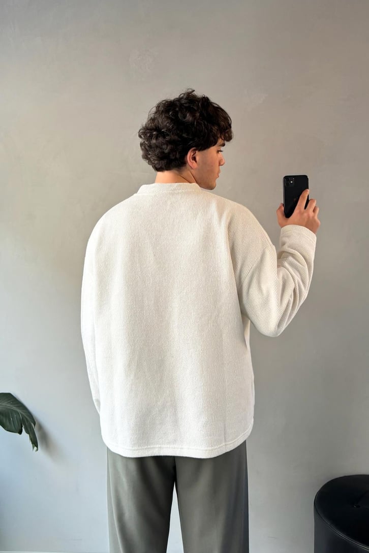 Dokulu Bisiklet Yaka Oversize Sweatshirt