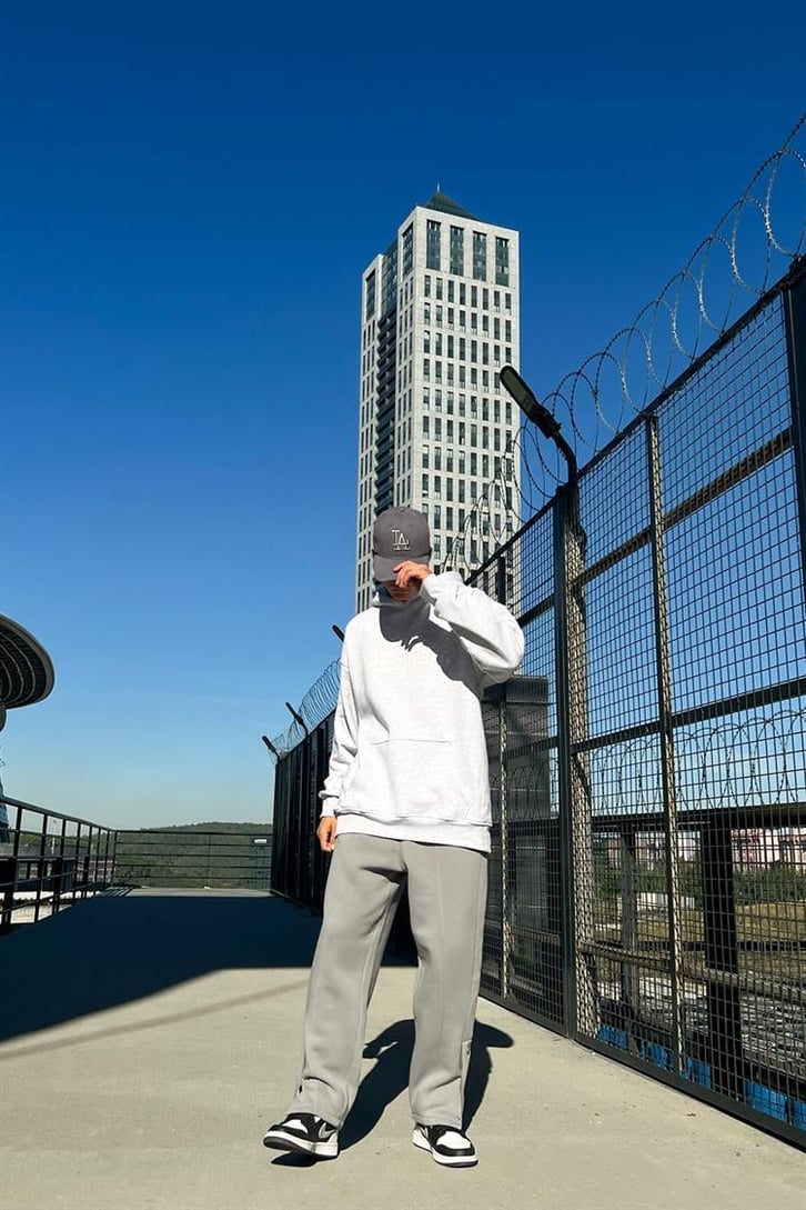 Dreamers Baskılı Gri Oversize Hoodie