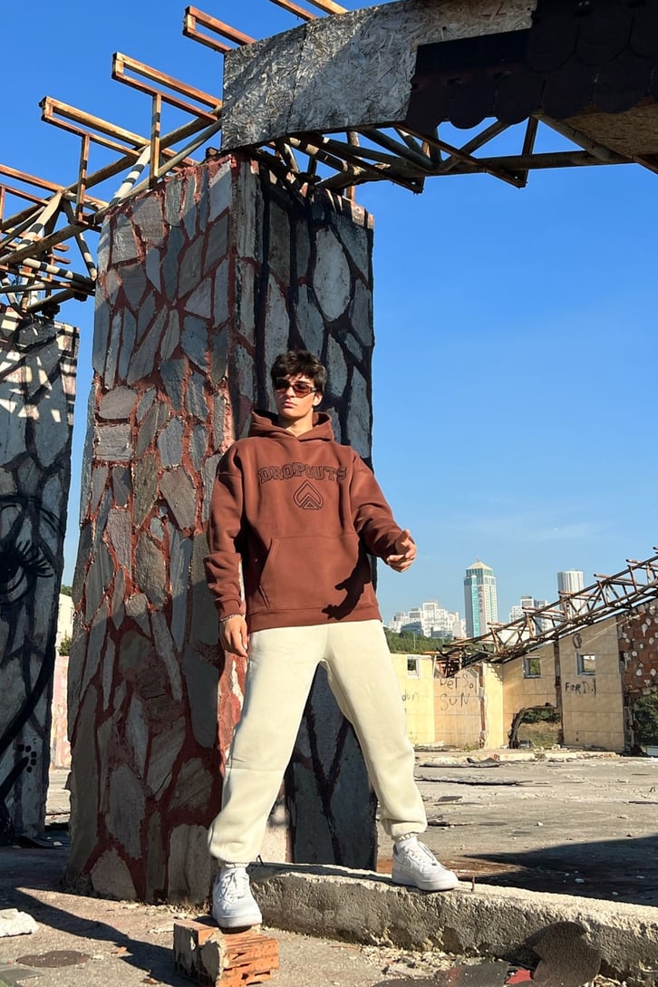 Dropouts Nakışlı Oversize Sweatshirt
